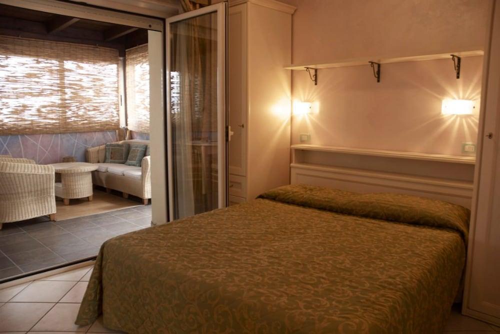 Hotel Residence Veliero Riccione Kültér fotó