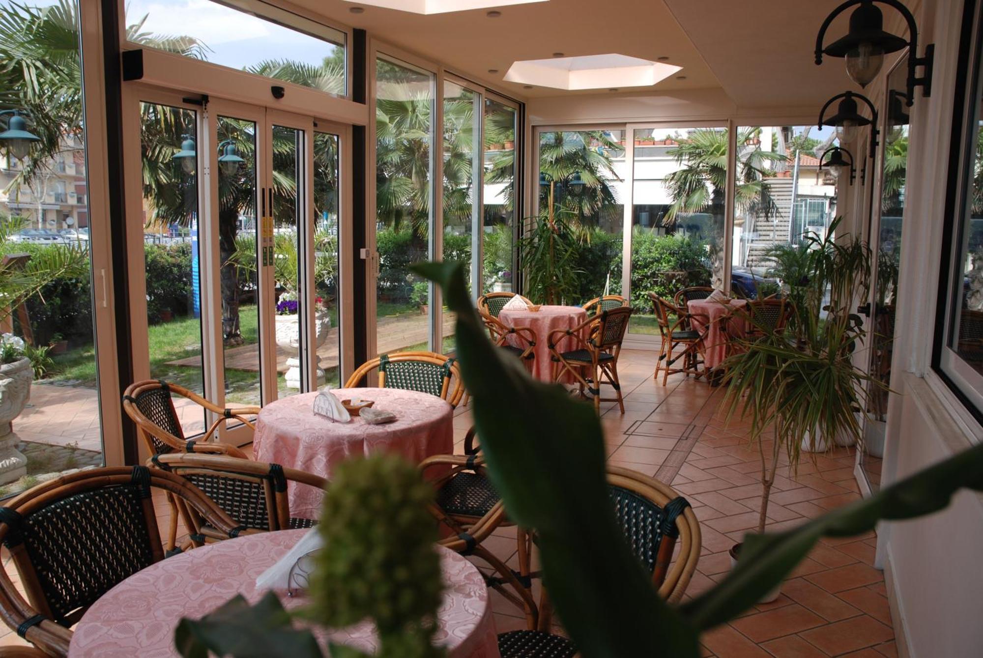 Hotel Residence Veliero Riccione Kültér fotó