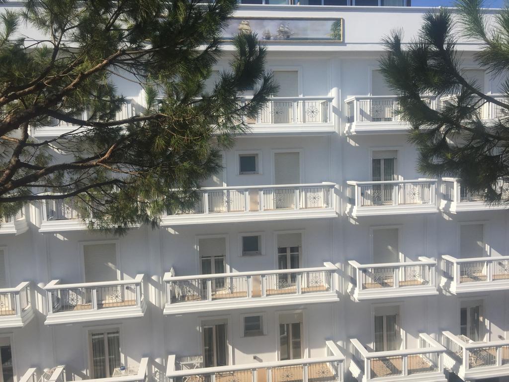 Hotel Residence Veliero Riccione Kültér fotó